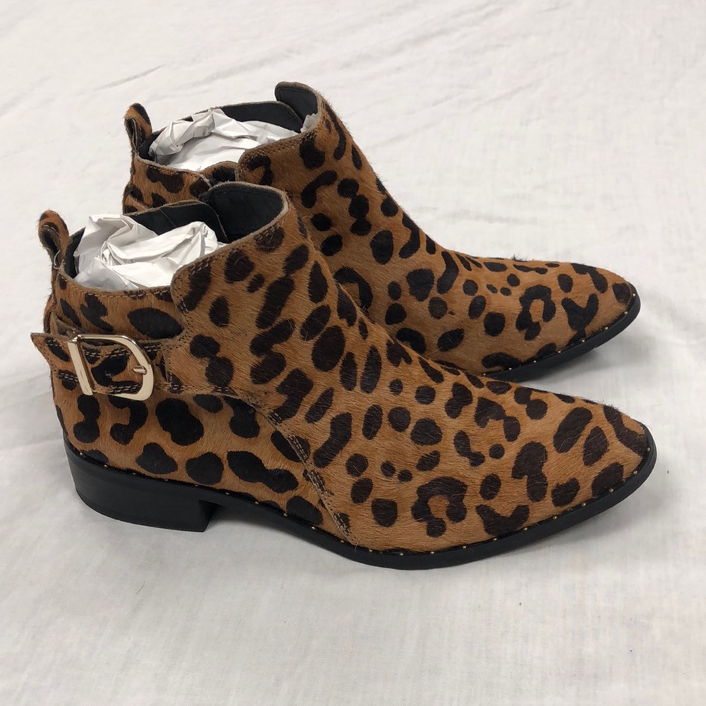 STEVEN By Steve Madden Leopard Calf Hair Clio Ankle Flats Booties/ Size: 6